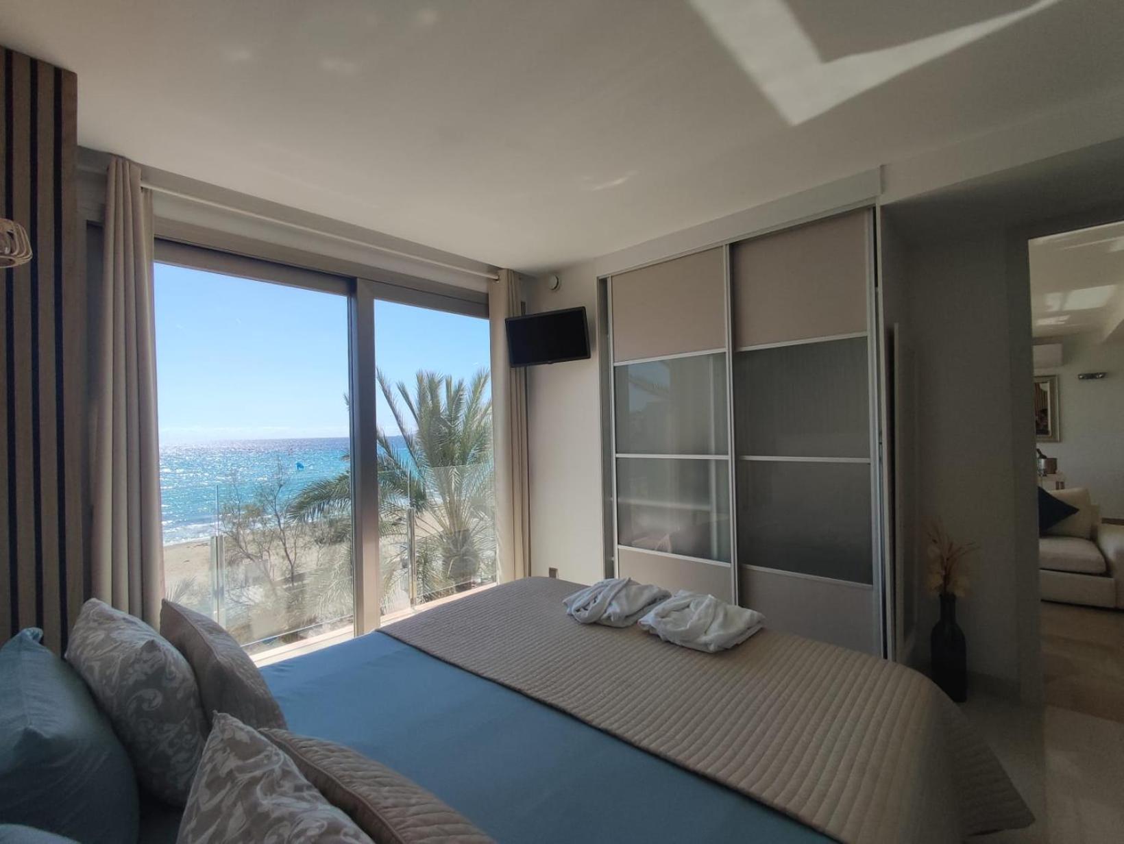 Apartaments Delfin بلايا ذي بالما المظهر الخارجي الصورة